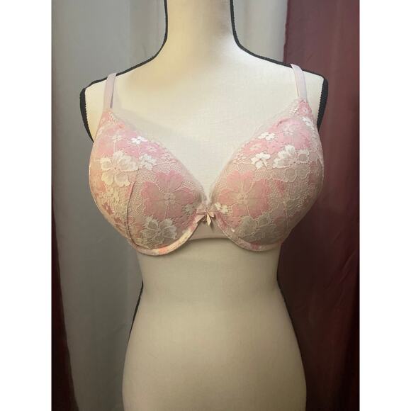 Beautiful Pink Lace Bra by Victoria Secret Size 34DDD - Picture 1 of 8